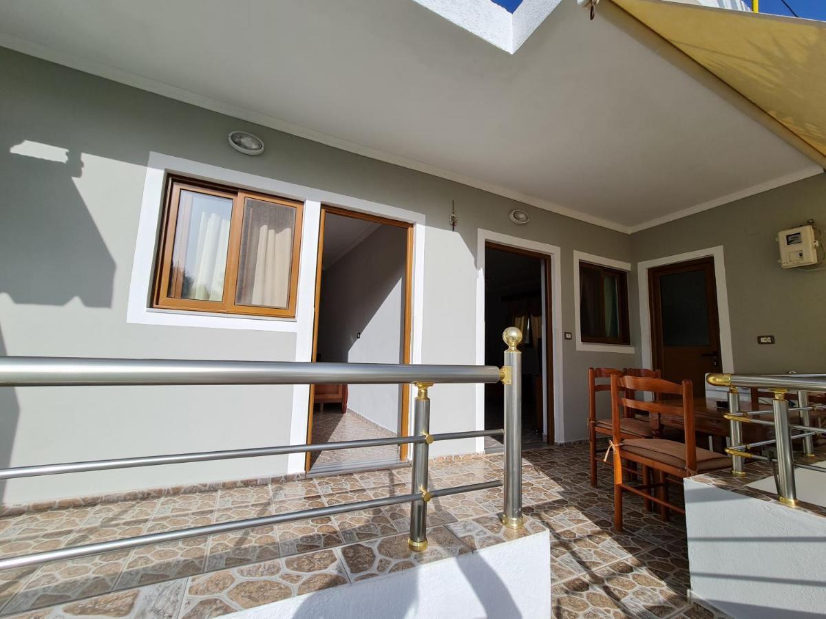 Villa Gezimi Ksamil Quarto foto