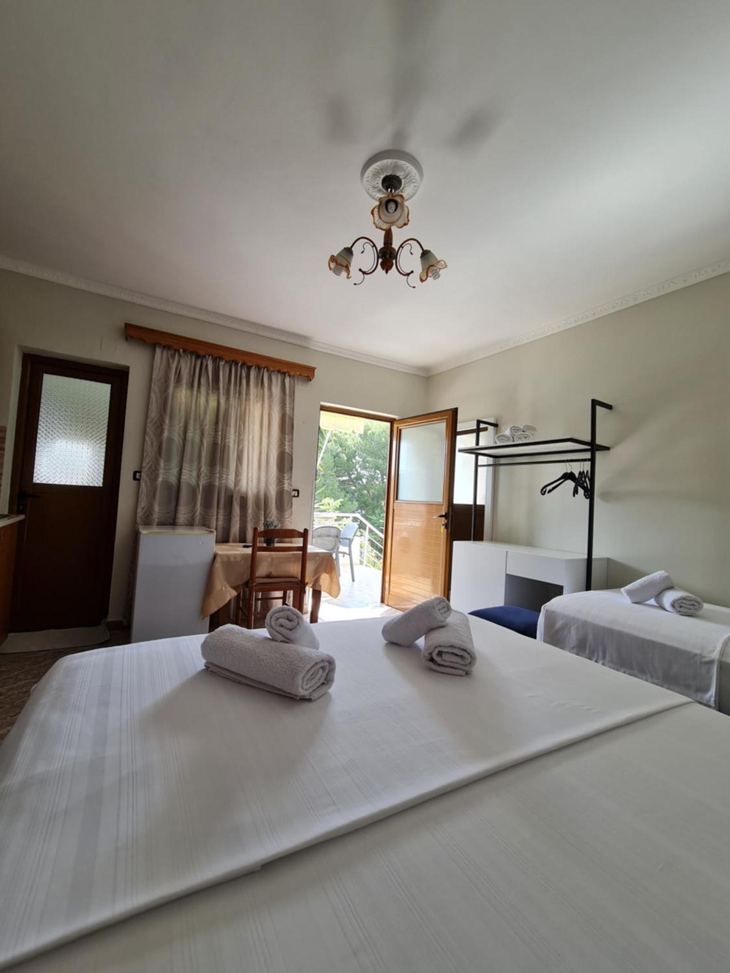 Villa Gezimi Ksamil Quarto foto