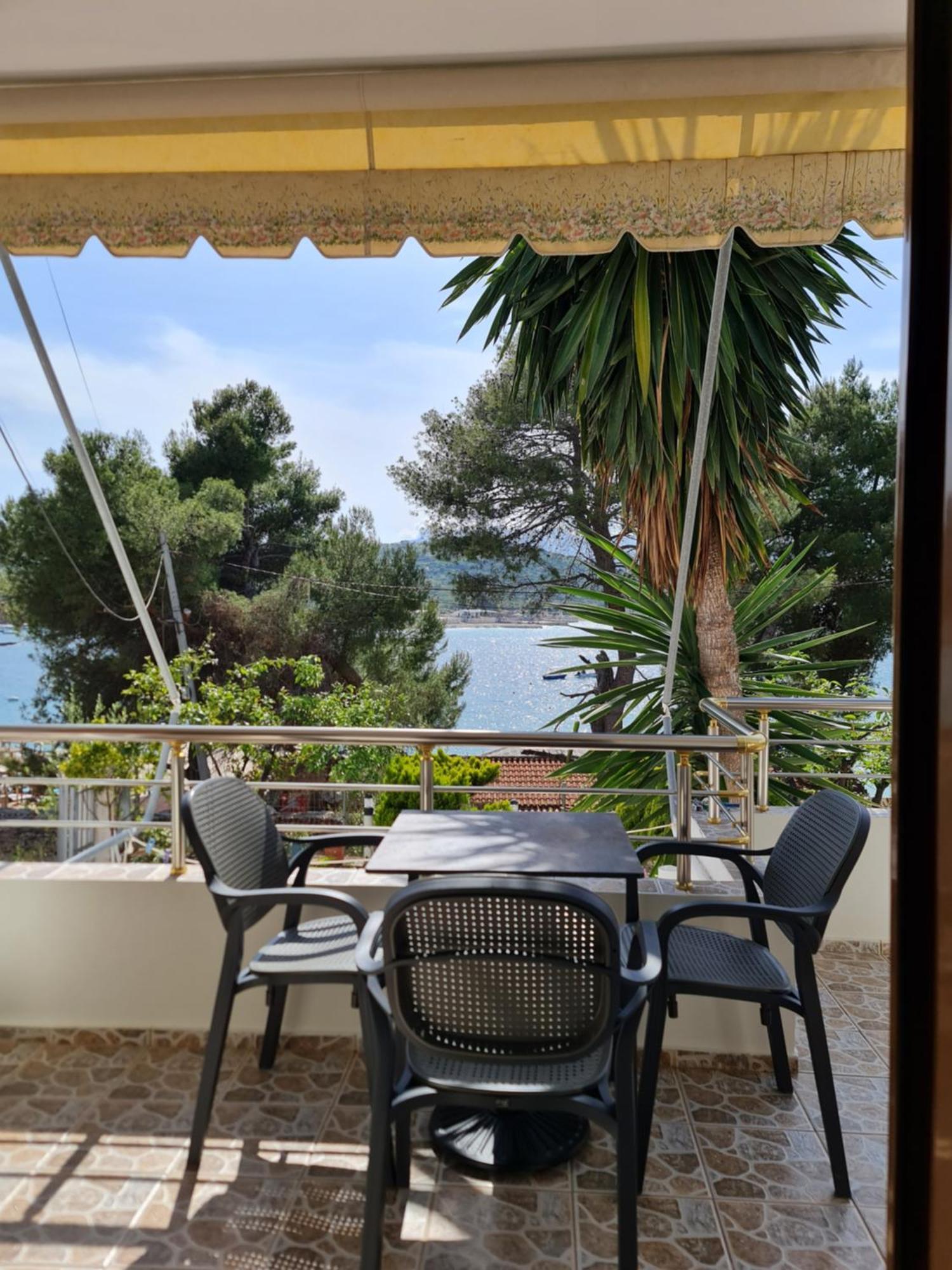 Villa Gezimi Ksamil Quarto foto